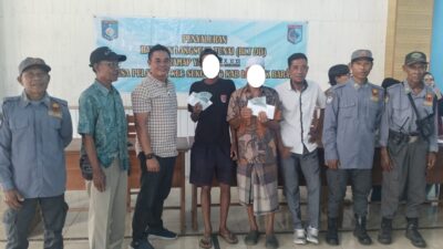 Jamin Distribusi Aman, Bhabinkamtibmas Hadir di Penyaluran BLT DD Pelangan